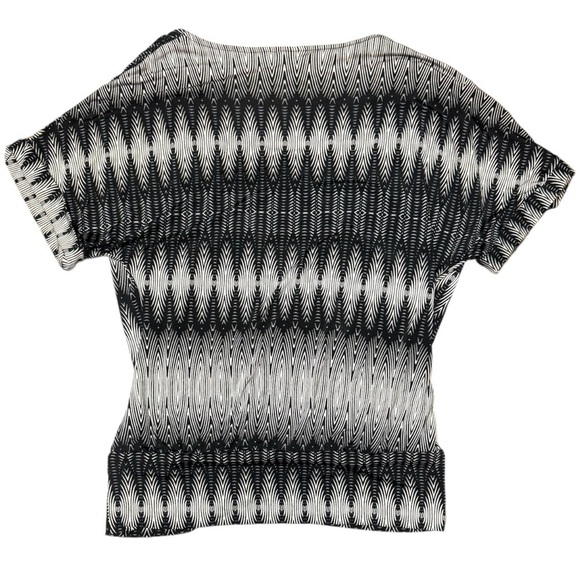 Worthington Stretch Short Sleeve Faux Wrap Black and Off White Blouse Size Small - Picture 2 of 12